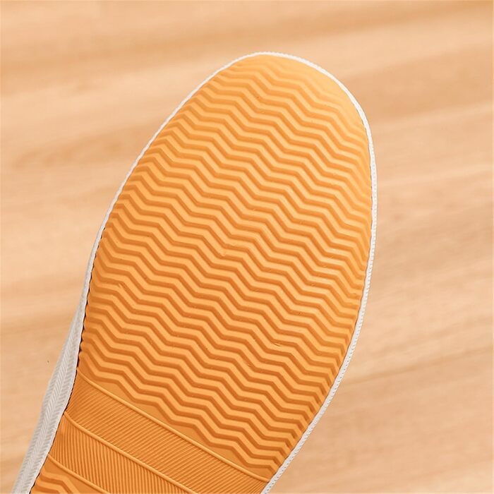 Жіноче взуття для бойових мистецтв: тай-чі, кунг-фу. Легкі повсякденні кеди з канвасу для тренувань. Розмір 42 EU, білий колір