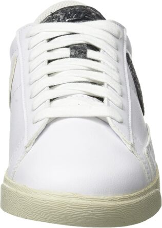 Кросівки Nike Dj0292 для жінок, 37.5 EU, білий та чорний кольори