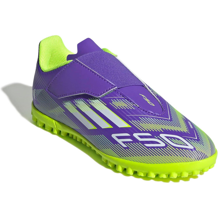 Дитячі футбольні бутси adidas F50 Club Hook and Loop для гри на траві, розмір 34 EU, фіолетовий/білий/лимонний