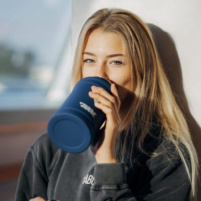 Пляшка для води з нержавіючої сталі 1.3 л або 2.2 л ABOVE, BPA-free, герметична, міцна, спортивна металева фляга для фітнесу та активного відпочинку, синьо-біла, не термос