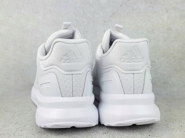 Жіночі спортивні кросівки Adidas ID0255, розмір 38