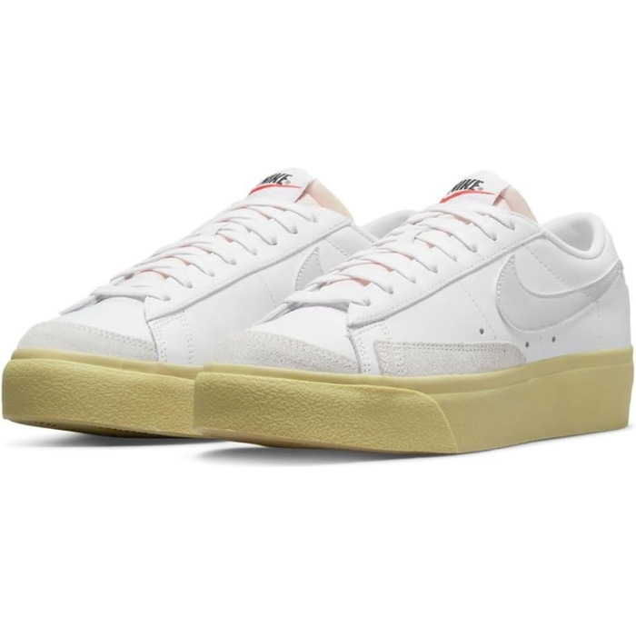 Жіночі кросівки Nike Dj0292 біло-чорні (39 EU, Lemon Wash)