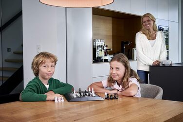 Шаховий комп’ютер MILLENNIUM ChessGenius M810 2024 з підсвіткою, магнітними фігурами, сенсорною дошкою, до 2050 ELO