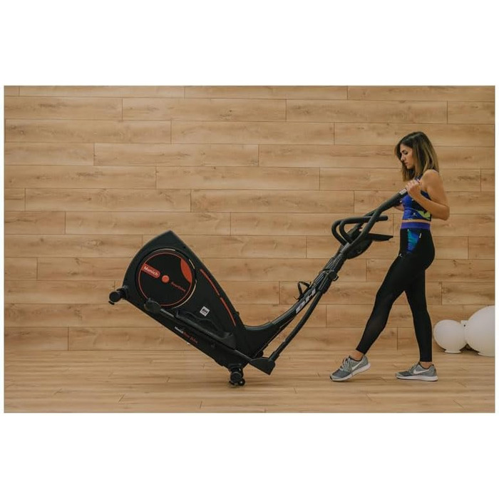 BH Crosstrainer Munich: еліптичний тренажер з маховиком 12 кг, магнітний, максимальна вага користувача 120 кг, різні версії (E100)