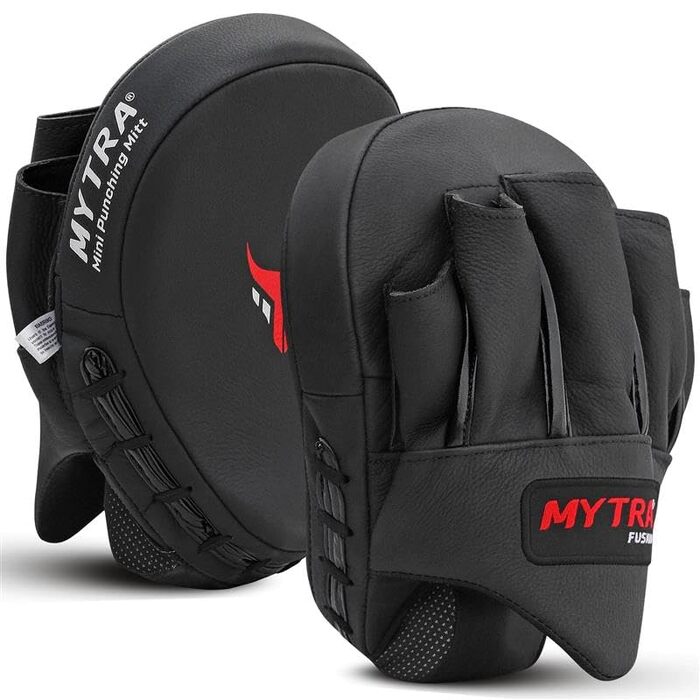 Вигнуті міні-лапи для боксу Mytra Fusion з натуральної шкіри для MMA, Муай-Тай, карате та кікбоксингу, чорні
