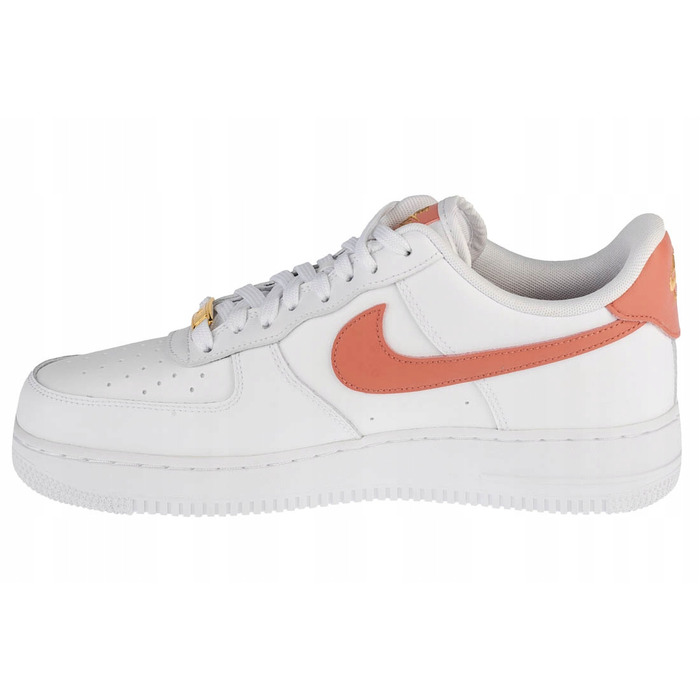 Жіночі кросівки Nike Air Force 1 Low '07 Essential Білі CZ0270-103 40