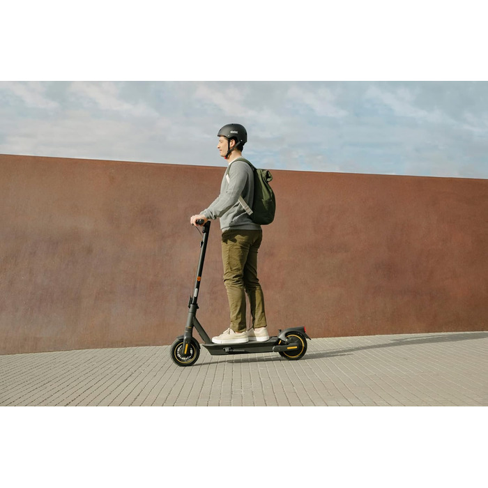 Електросамокат Segway-Ninebot Max G2 E для дорослих, швидкість 25 км/год, запас ходу 70 км, подвійна гальмівна система