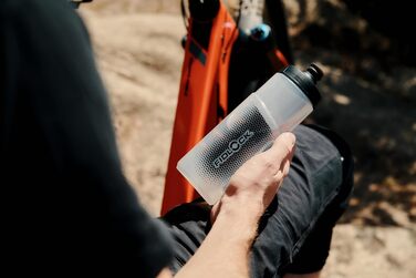 Пляшка для води FIDLOCK TWist Bottle 600 мл, магнітна система кріплення