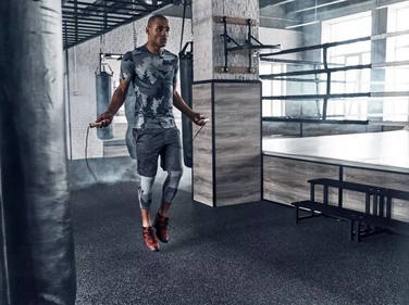 Стрибальний канат Fit4Med з пластику, 300 см, чорний