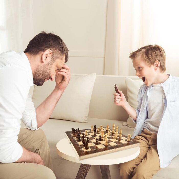 Шаховий набір з дерева 3 в 1: шахи, шашки, настільна гра. Преміум якість, складаний, для дітей та дорослих. Розмір 34 см.