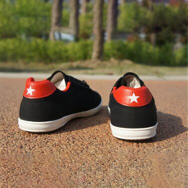 Вусінь-Кунфу: Шкіряні кросівки для тренувань та занять Кунг-Фу. Зручні, з неслизькою підошвою, для чоловіків та жінок. Підходять для тай-чі, занять спортом та повсякденного носіння. Розмір 38 EU, чорний колір.