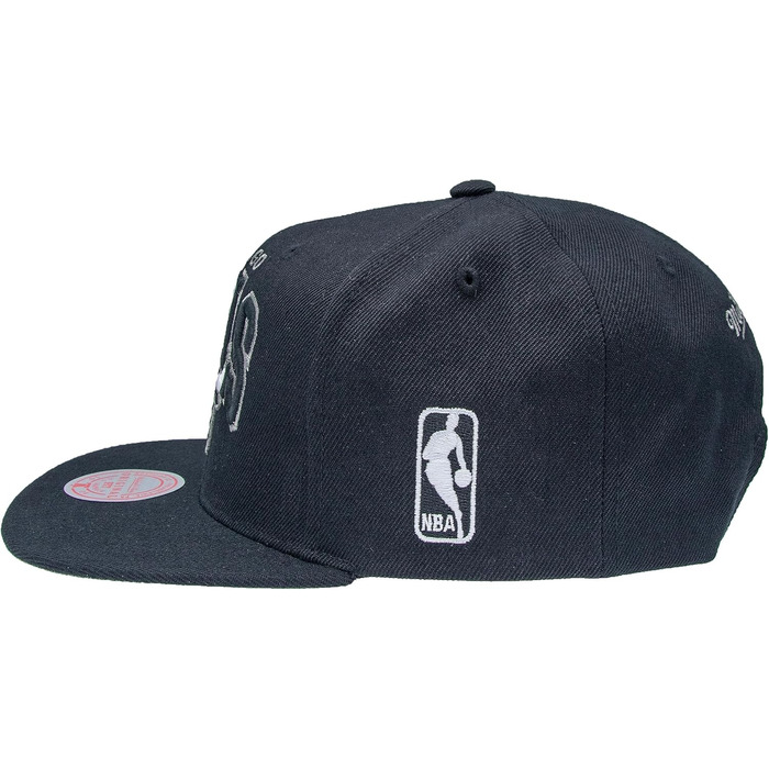 Кепка Mitchell & Ness NBA Chicago Bulls Snapback чорна