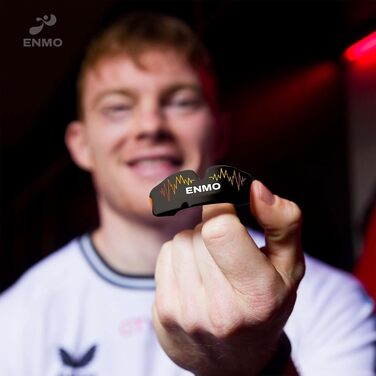 Захисна капа Enmo Maxilla Pro: для дорослих та дітей (10+), з чохлом. Підходить для регбі, боксу, хокею та контактних видів спорту. Капу з технологією Boil & Bite, тришаровий, з каналом для дихання. Білий/блакитний колір.