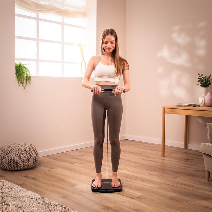 Інтелектуальна вага Cecotec HealthySmart Pro з додатком, Surface Precision, BIA-технологія, 25 параметрів, LCD-дисплей, 8 високоточних сенсорів, 30x30 см, максимальна вага 180 кг, білий колір