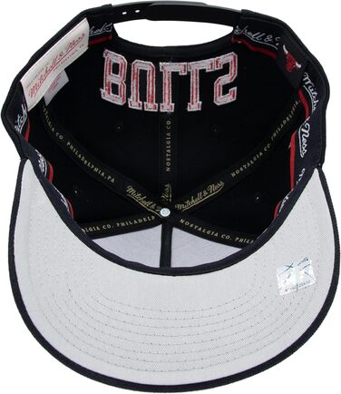 Кепка Mitchell & Ness NBA Classic Red Eazy Snapback з логотипом Bulls, червона, регульована