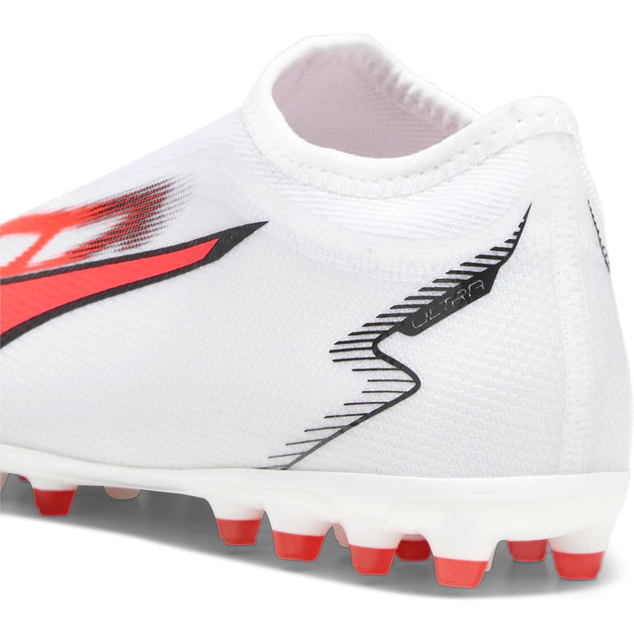 Дитячі футбольні бутси PUMA Ultra Match Ll Mg Jr для гри на траві та штучному покритті (34.5 EU)