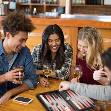 Шахи Relaxdays 3-в-1: шахи, шашки, нарди. Магнітний, складаний, 32x32 см, чорний/білий