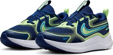 Дитячі кросівки Nike Cosmic Runner (GS) для бігу по місту, сині (38.5 EU)