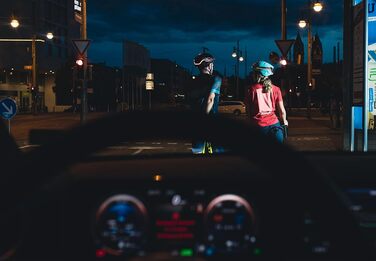 Велосипедний шолом LIVALL Evo21 з LED-підсвіткою