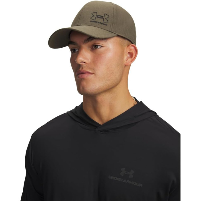 Чоловічий кепка Under Armour Iso-Chill ArmourVent Stretch Fit (S-M, Marine Od Green)
