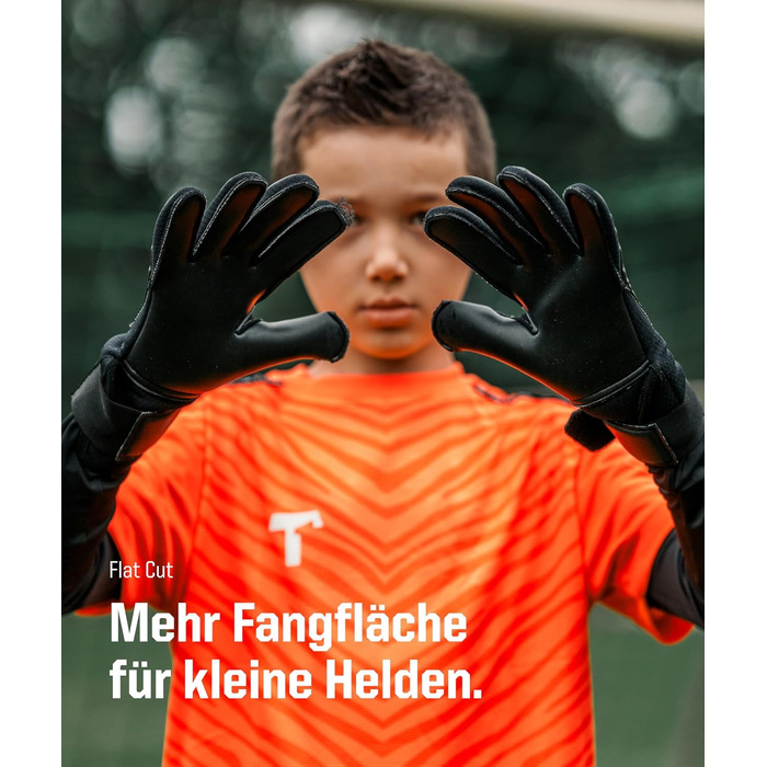 Воротарські рукавички T1TAN Rebel Junior для дітей 4-6 років, чорно-білі, розмір 4 (5-6 років)