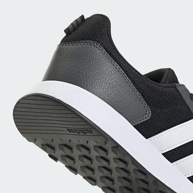 Кросівки adidas Run 50s унісекс Core Black Cloud White Grey Six, розмір 46 EU