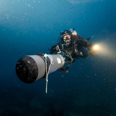 Ліхтар під водою Wurkkos DL06 з 6 LED XHP50.2, 15000 Люмен, акумулятор 3*5000mAh, USB-C зарядка, 6000K