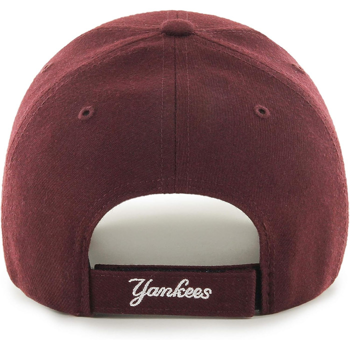 Кепка бейсболка MLB '47 з регульованим ремінцем на липучці та вигнутим козирком, з логотипом команди