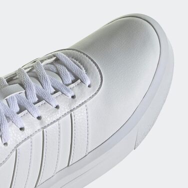 Жіночі шкіряні кросівки adidas Court Plateau коричневі, розмір 36 2/3 EU, Cloud White/Core Black