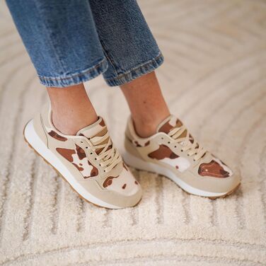 Жіночі спортивні кросівки Braun (36 EU) – зручні повсякденні, сучасний дизайн, шнурівка