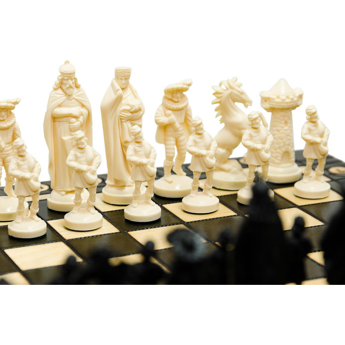 Шахи Master of Chess Black & White Edition: дерев'яна шахівниця, пластикові фігури, середньовільний стиль