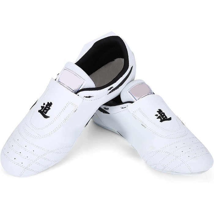 Взуття для Taekwondo, боксу, кунг-фу, тай-чі: чоловіче та жіноче, дитяче. Розмір 44 EU