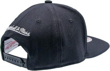 Кепка Mitchell & Ness NBA Flat Visor Snapback, унісекс, чорний/білий