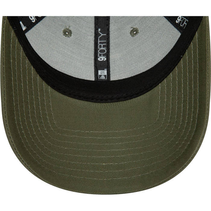 Кепка бейсболка New Era 9Forty Strapback Cap New York Yankees з боковою нашивкою