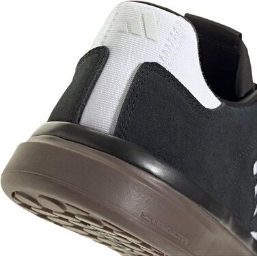 Волейбольне взуття Adidas Ligra 6 для жінок, чорний колір, розмір 41 1/3 EU