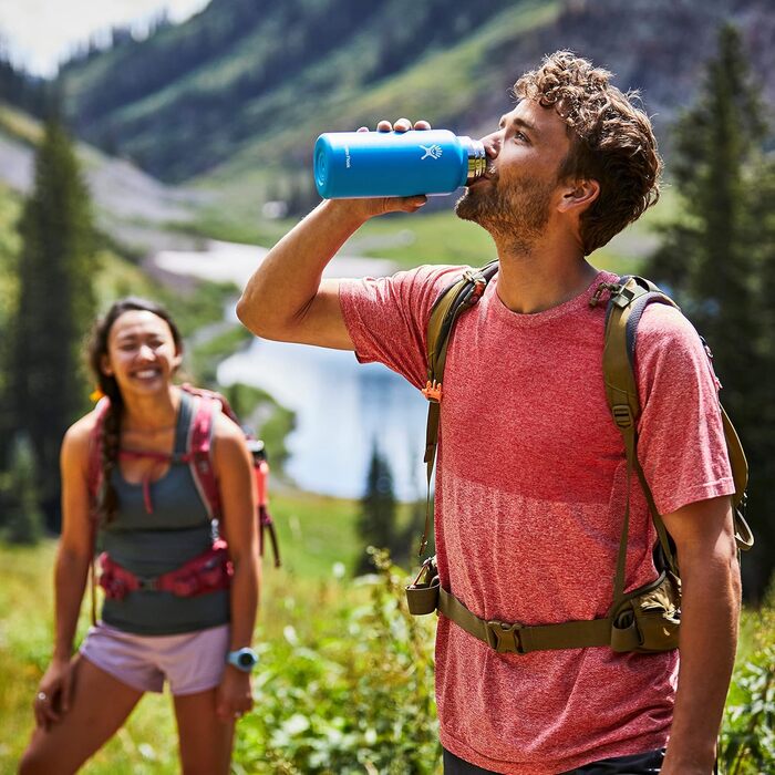 Термобутилка HYDRO FLASK 1180 мл з нержавіючої сталі, ізольована спортивна пляшка для води з герметичною кришкою Flex Cap, зручний ремінець, для спорту та подорожей, придатна для миття в посудомийній машині, широке горло, колір індиго