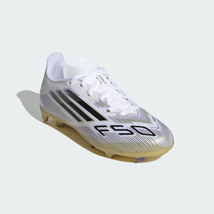Дитячі футбольні бутси Adidas F50 League для гри на твердому та багатоповерхховому покритті, розмір 35 EU, білий, чорний, золотий