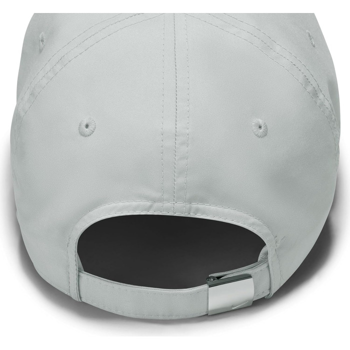 Чоловіча бейсболка Nike DF Club (один розмір, колір LT Smoke Grey/Metallic Silver)