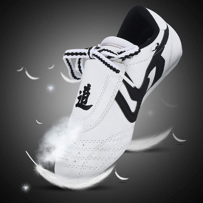 Взуття для Таеквондо Keenso: дихаючі шкіряні кросівки з гуми для бойових мистецтв, легкі, розмір 31 EU