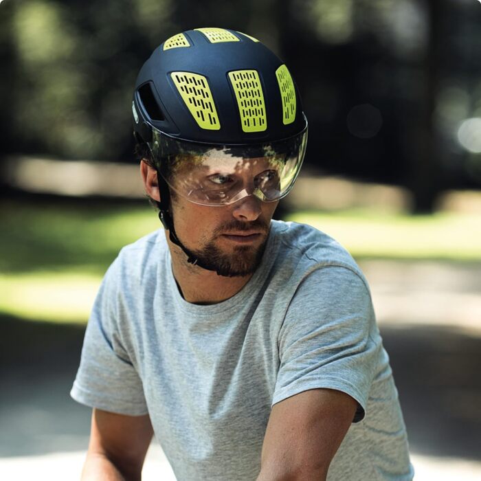 Шолом велосипедний ABUS Hyban 2.0 ACE з візором, світлом та ABS-оболонкою, чорний (velvet black), L (56-61 см)