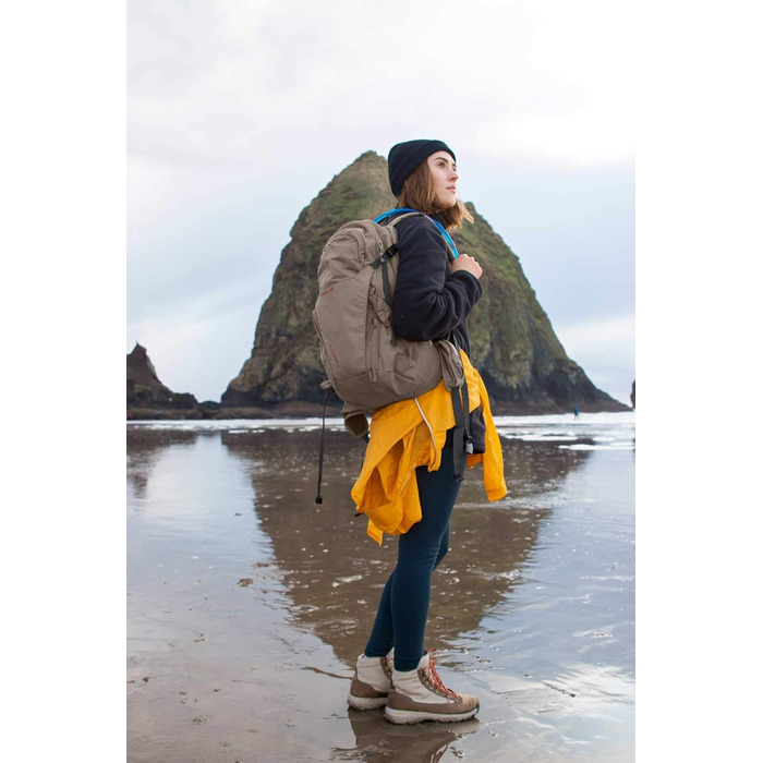 Гідраторний рюкзак CamelBak Rim Runner 22, 2.5 л, для походів, вугілля/графіт