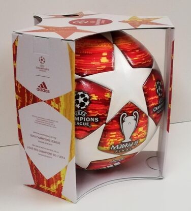 Офіційний ігровий м'яч adidas Madrid 19 Finale для Ліги чемпіонів УЄФА