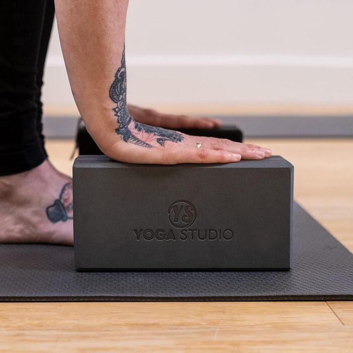 Набір блоків для йоги та пілатеса Yoga Studio з EVA-піни високої щільності, протиковзні, легкі, чорні (2 шт)