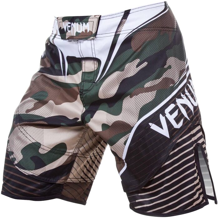 Чоловічі тренувальні шорти Venum Camo Hero, коричневий камуфляж