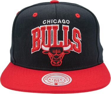 Кепка Mitchell & Ness Snapback Team Arch NBA Chicago Bulls чорний/червоний