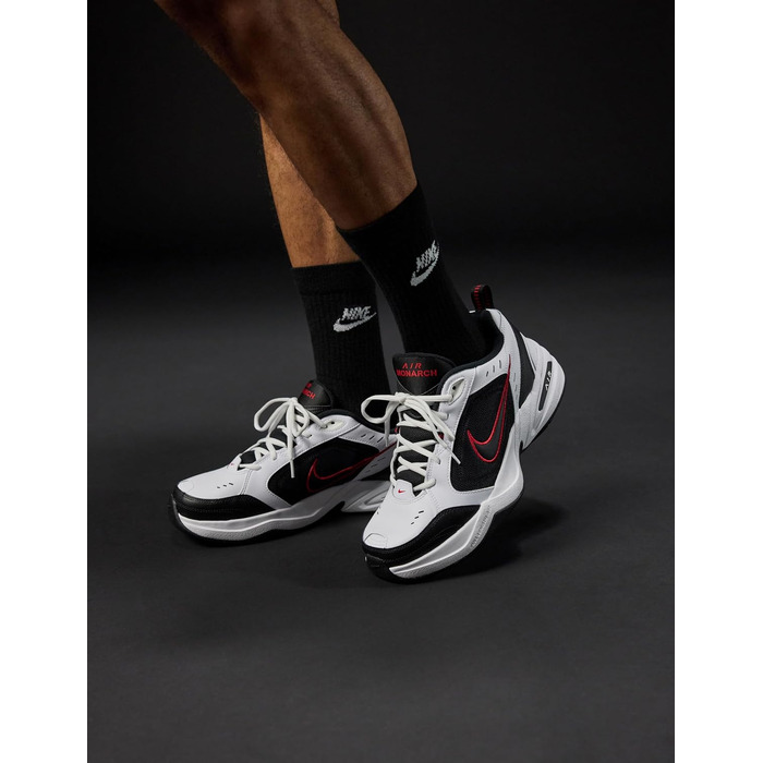 Чоловічі кросівки Nike Air Monarch IV для фітнесу та прогулянок, White Black Varsity Red, розмір 42 EU