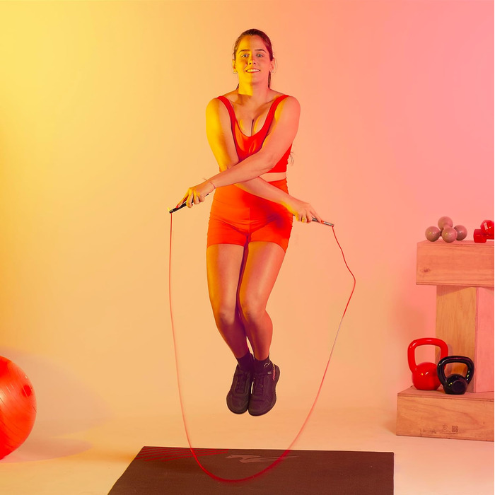 Набір скакалок Elite Jumps Freestyle PVC – преміум якість для фітнесу та кардіотренувань. Легкі, міцні скакалки з нерухомими ручками. Червоний/Однотонні (Getaway Solids)