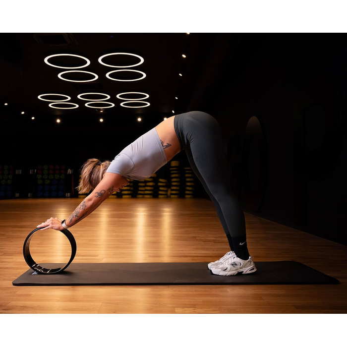 Колесо для йоги Fizyo Yoga Wheel – для розтяжки спини та полегшення болю – стабільне, неслизьке – для йоги, пілатесу, розтяжки (Чорний, 32 см)