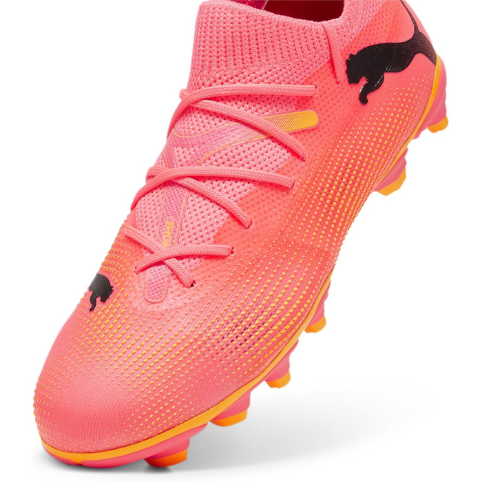 Дитячі футбольні бутси PUMA Future 7 Match Bna Fg/Ag Jr - рожево-чорні (34.5 EU)