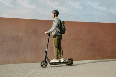 Електросамокат Segway-Ninebot Max G2 E для дорослих, швидкість 25 км/год, запас ходу 70 км, подвійна гальмівна система